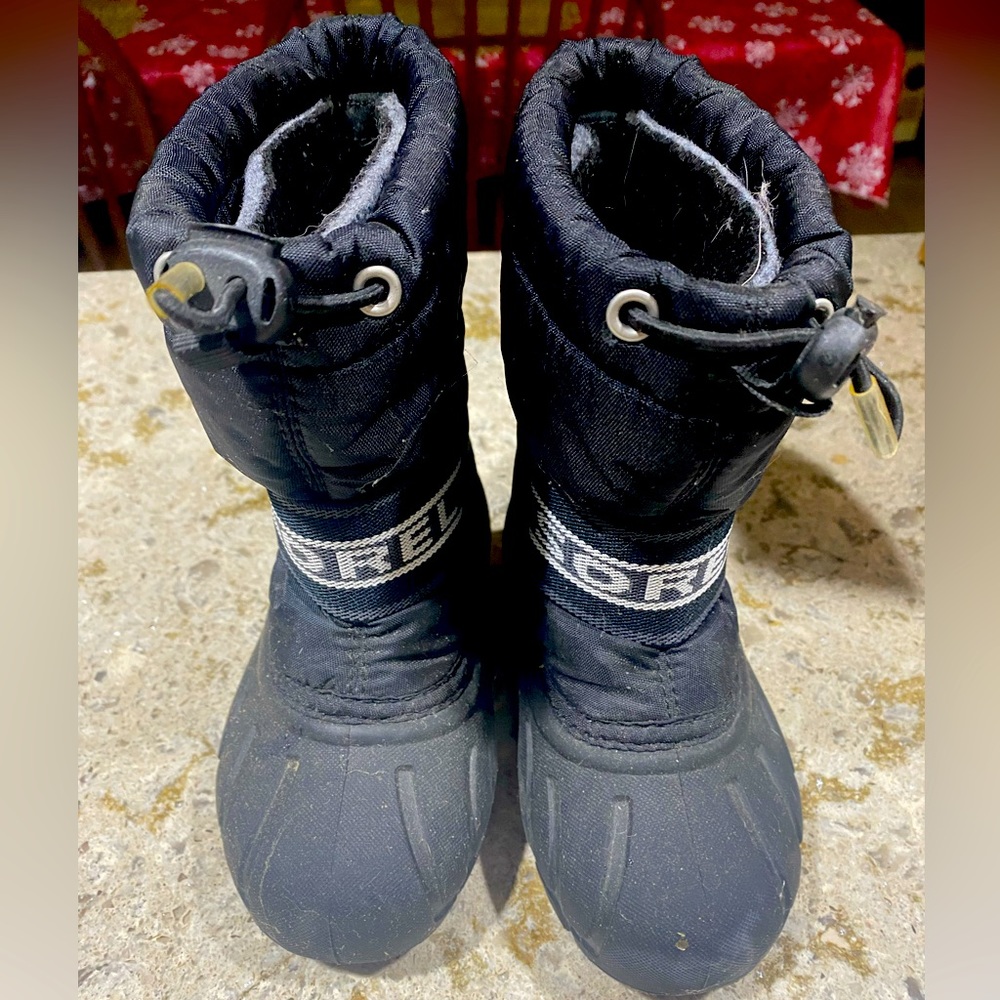 Size 9 toddler sorel winter boots